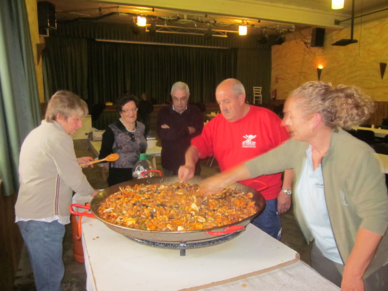  Arrossada amb bolets al pati del Casal                                     